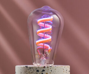 WiZ Filament Bulb Clear 25W ST19 E26 review: a vintage-style smart bulb with a modern twist