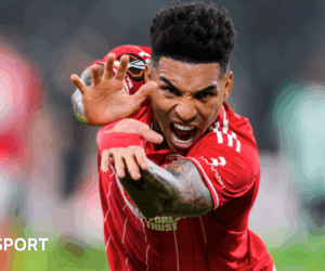 Why 'Wood has to watch his back' as Igor Jesus shines