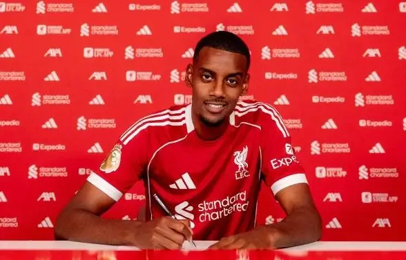 Isak Agent Fires Parting Shot At Newcastle