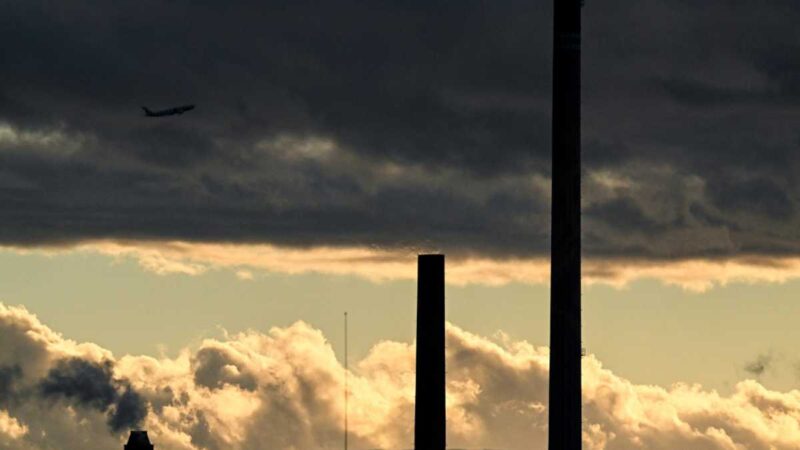 German factory orders drop in new blow to economy