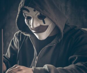 How a Nigerian cybercrime ring cashed in $100K by running fake Microsoft login sites
