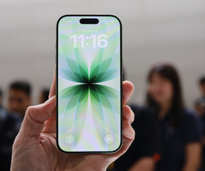 Some early iPhone 17 users are experiencing intermittent Wi-Fi problems