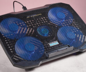 Aimiuzi F2 Plus Laptop Cooling Pad review: low-cost, comfy and quiet – but it can’t keep up with its rivals in one key area