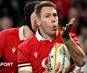 Liam Williams: Newcastle Red Bulls sign Wales full-back