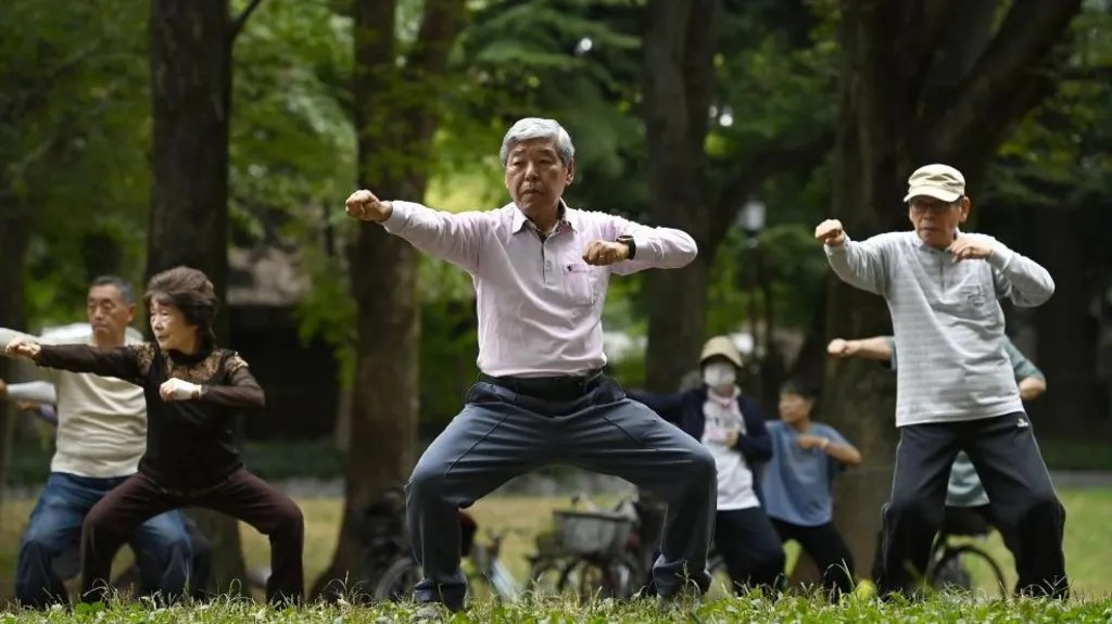 Japan sets new record with almost 100,000 centenarians