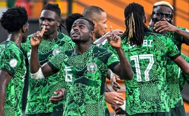 Iwobi, Simon, Aina among 13 arrivals in Super Eagles camp, Uyo