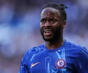 Kompany weighs in on Sterling’s Chelsea exile