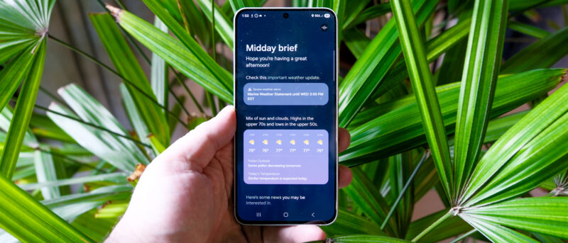 Hands on: I spent time with the Samsung Galaxy S25 FE and it absolutely crushes the iPhone 16e in every way that matters