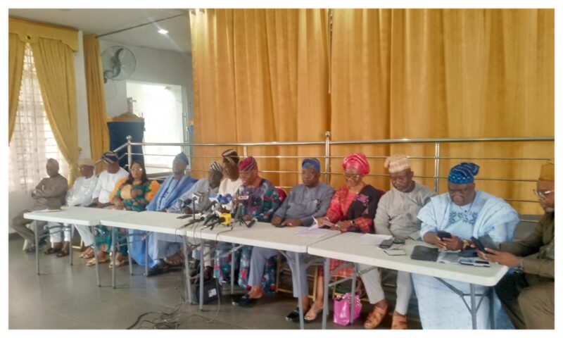 Olubadan: Committee mobilises 2,000 security personnel for Ladoja’s coronation