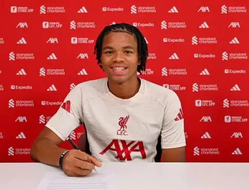 Ngumoha Signs First Professional Contract With Liverpool