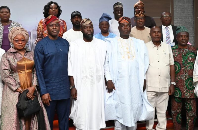 Makinde inaugurates anniversary planning committee