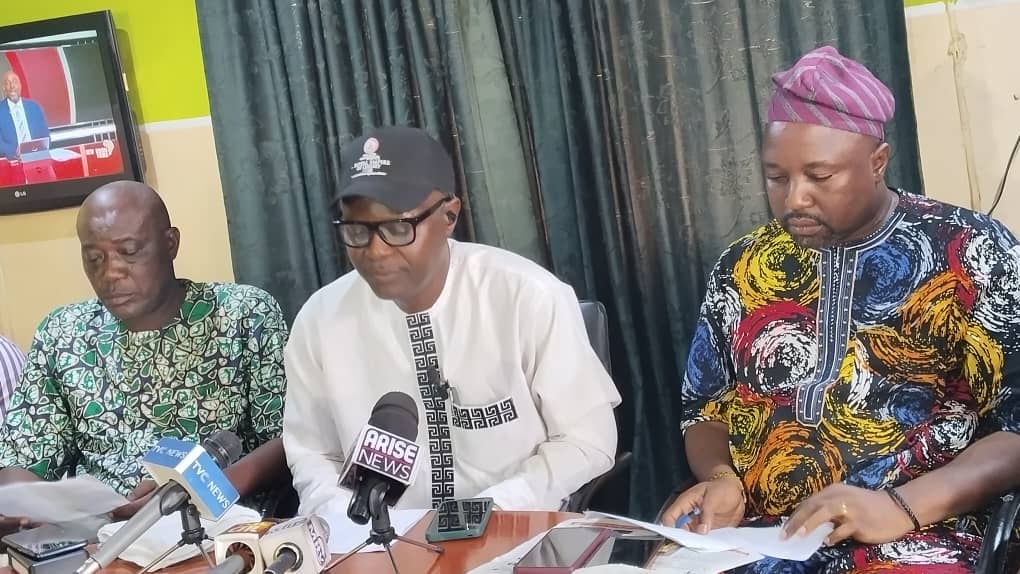 Concerned workers direct staff to resume
