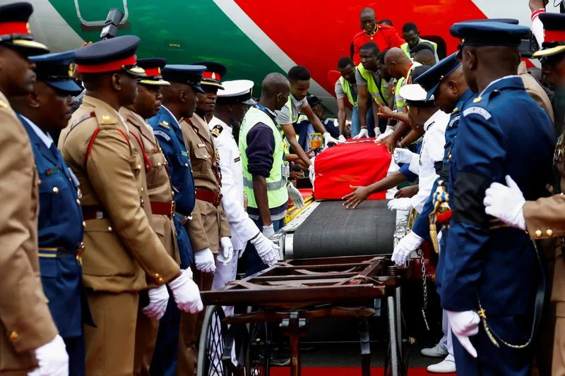 Gunfire Erupts As Mourners Force Entry At Raila Odinga’s Memorial In Nairobi – Arise News