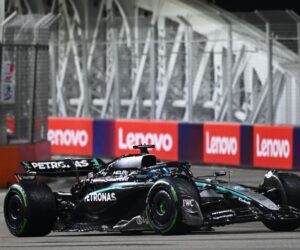 2025 Follow live Singapore Grand Prix updates: Russell leads from pole