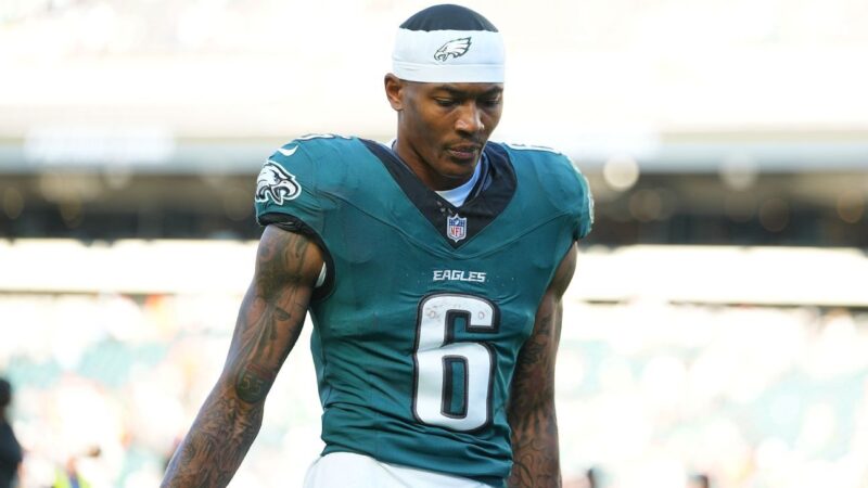 DeVonta Smith: Eagles pass game not on ‘same page’ in 1st loss