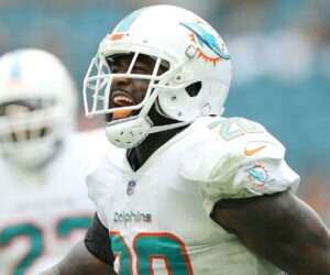 Merrill Lynch to pay ex-Pro Bowler Reshad Jones $9.5M to settle fraud suit