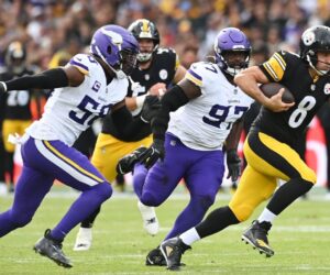 Joe Flacco vs. Aaron Rodgers is historic battle of QBs over 40