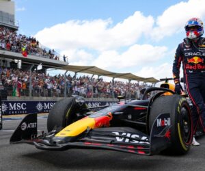 U.S. GP: Max Verstappen wins chaotic sprint as McLarens crash out