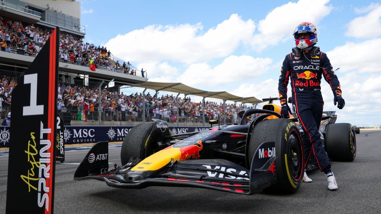 U.S. GP: Max Verstappen wins chaotic sprint as McLarens crash out