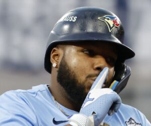 Blue Jays shake off marathon loss to win Game 4, even World Series