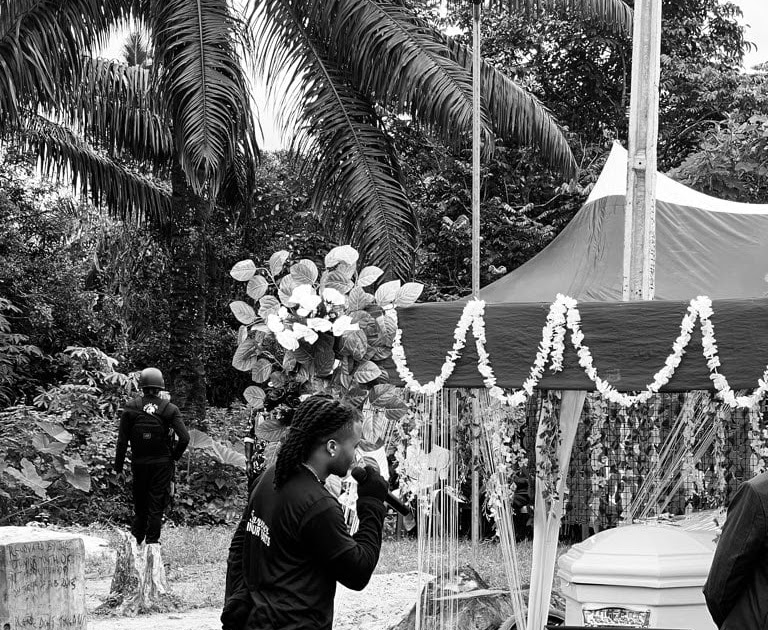 Singer, Crayon, Mourns Mother’s Death