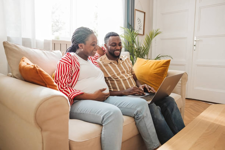 Internet Debates Whether Men Are Neglected During Pregnancy