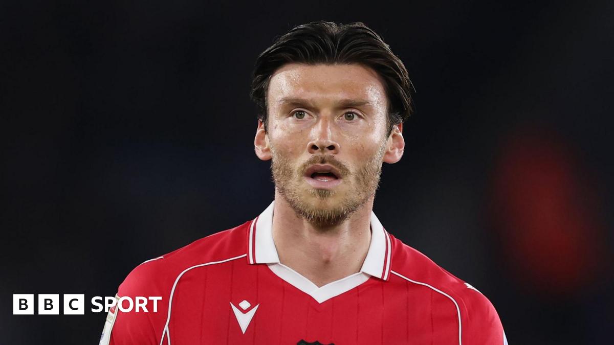 Wrexham v Birmingham City: Moore focused before international break