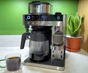 Since the Ninja Prestige DualBrew coffee maker came into my life, I’m finally becoming a morning person