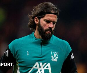Alisson: Arne Slot reluctant to put timeframe on goalkeeper’s injury