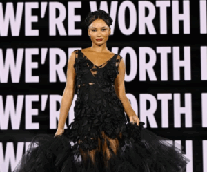 Temi Otedola Shines in All Black at Le Défilé L'Oréal Paris Runway