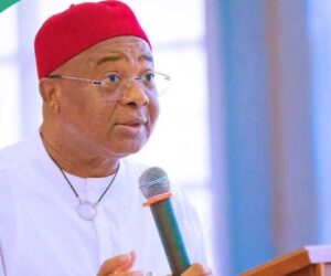 Minimum Wage: Jubilation as Nigerian Governor Begins Payment of N104,000 Salary to workers