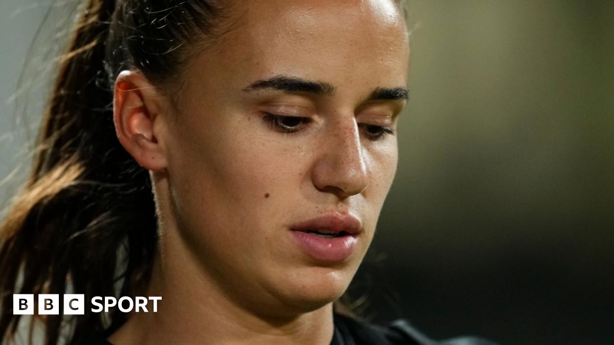 Ashleigh Plumptre: ‘I deeply hurt people by moving to Saudi Arabia’