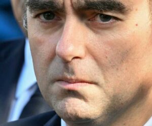 French PM faces uphill task to form government