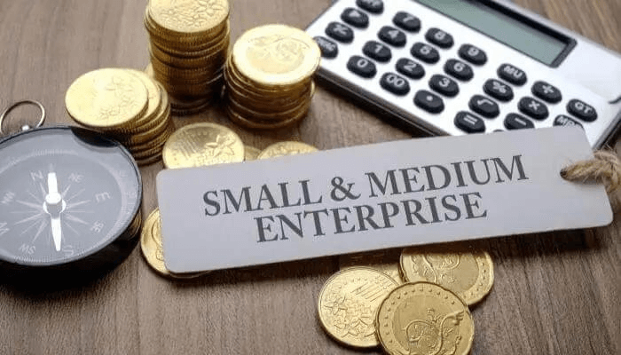 500 small scale business owners receive N100,000 each to boost their businesses in Imo