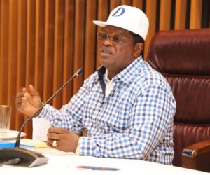 Umahi Orders CCECC To Redo Aba-Port Harcourt Road, Threatens Arrest, Contract Termination – Arise News