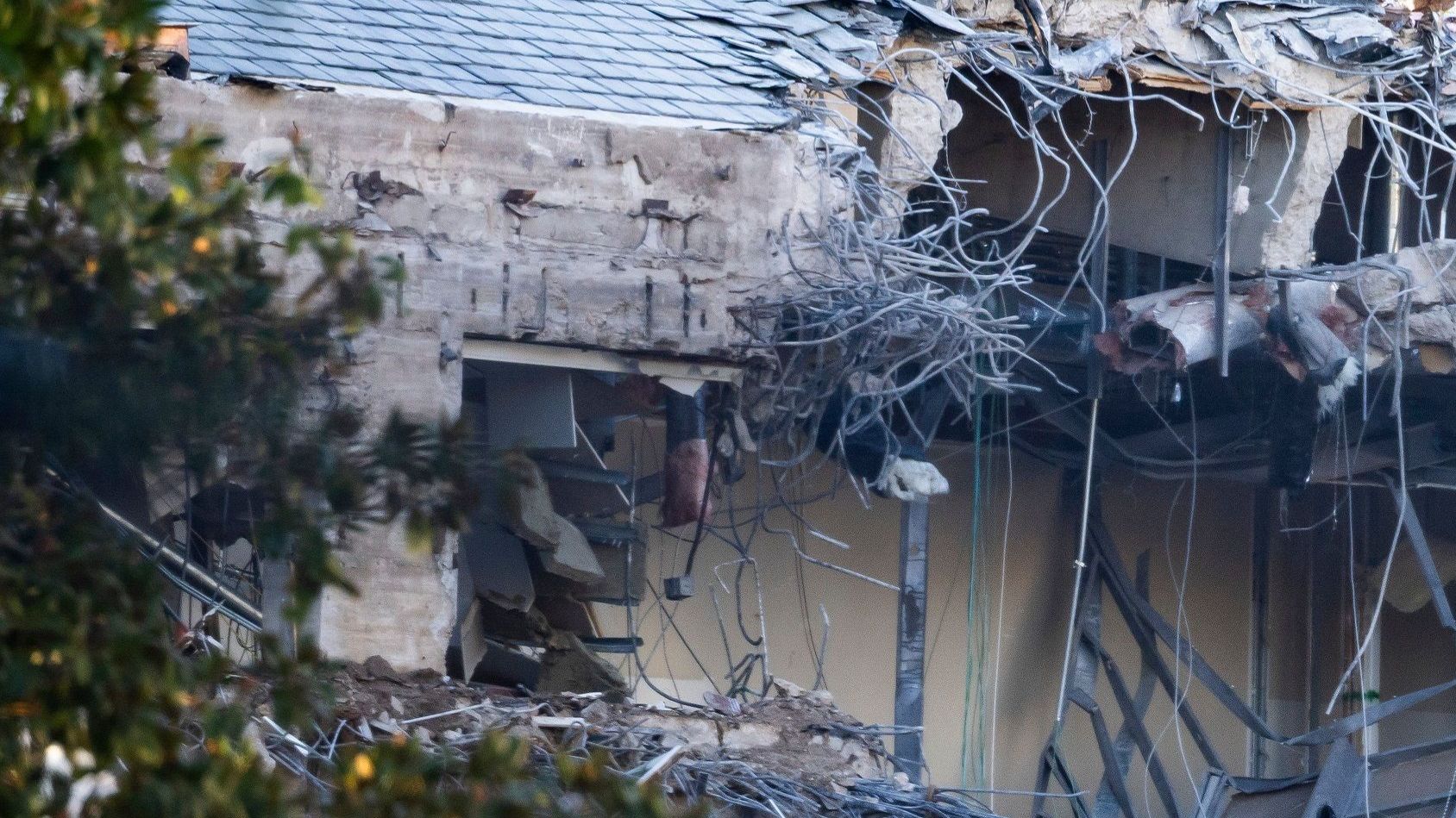 Trump Begins Demolishing Part Of White House East Wing For $250 Million Ballroom Construction – Arise News