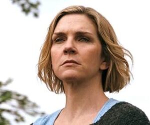 Pluribus star Rhea Seehorn teases that the new Apple TV sci-fi show goes to unexpected places: ‘It’s bananas, it’s bonkers’