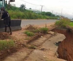FRSC Alerts Motorists Over Gully Erosion On Onitsha-Owerri Road In Anambra