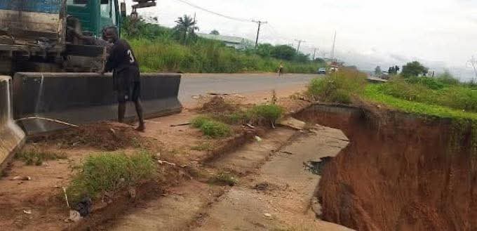 FRSC Alerts Motorists Over Gully Erosion On Onitsha-Owerri Road In Anambra