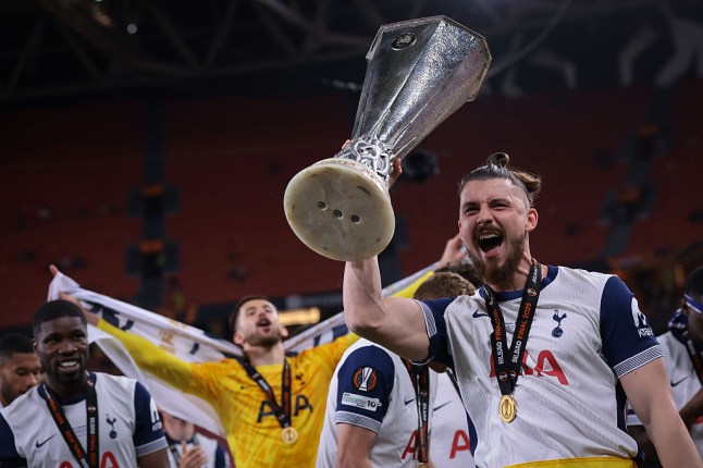 Tottenham stops defender from joining national team