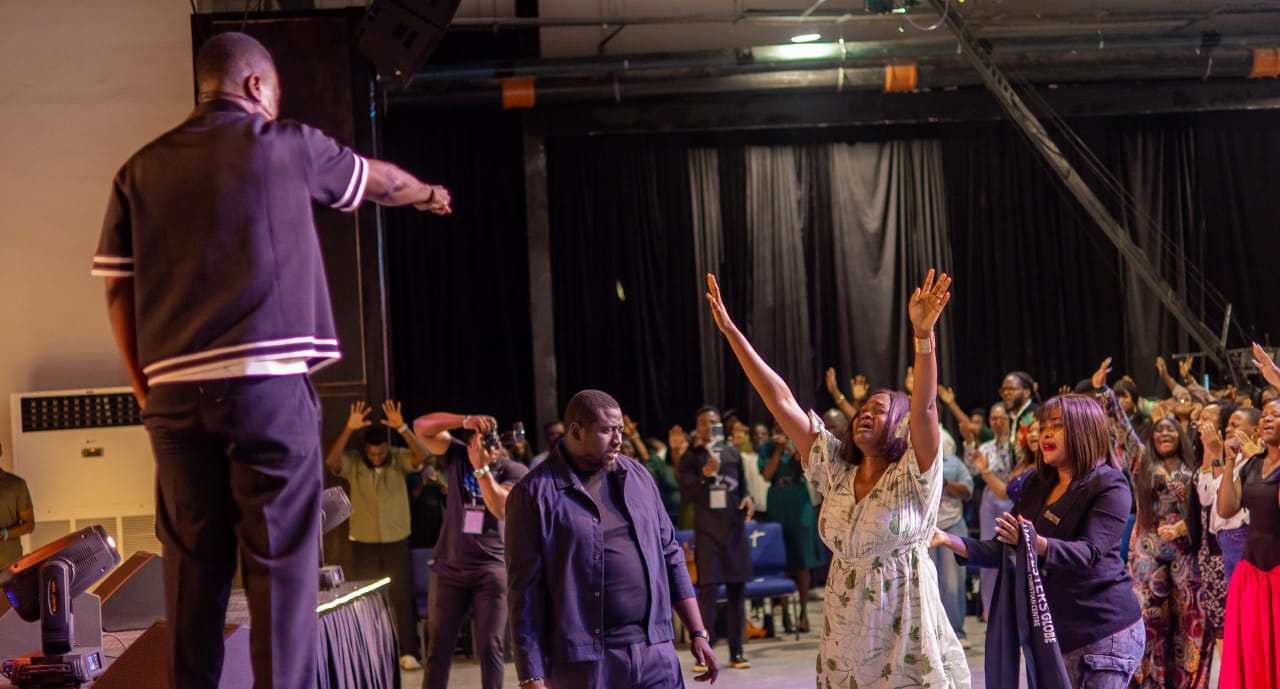 Pastor Bolaji Hosts Largest Singles Prayers And Connect Conference In Lagos