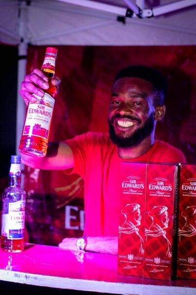 Sir Edwards Brings the Smooth Energy to Coal City Campus Feast 4.0