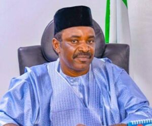 Minister charges staff on regular exercise