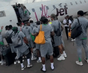 Super Eagles Arrive In Uyo After Mid-Air Emergency