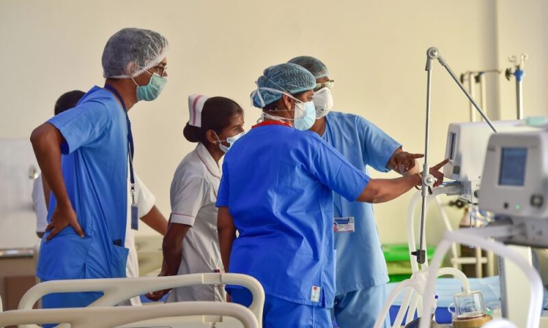 VIDEO: Doctors Remove 50 Objects Including Spoons, Brushes, Pens From Man’s Stomach