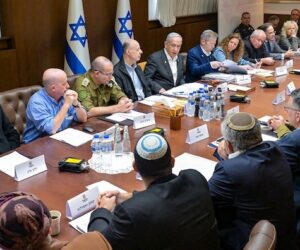Israel, Hamas Agree to Gaza Peace Deal, Trump Announces Imminent Hostage Release
