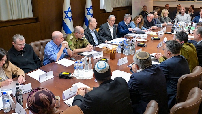 Israel, Hamas Agree to Gaza Peace Deal, Trump Announces Imminent Hostage Release
