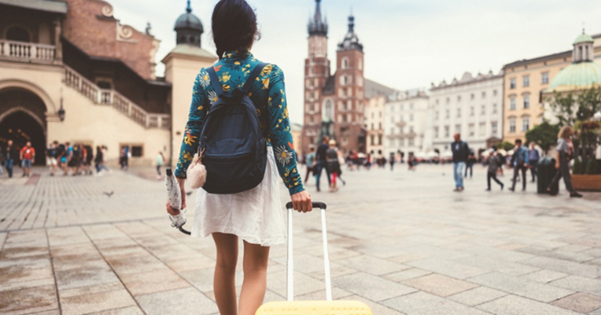 Lady stages her own k!dnap, uses ransom money to relocate abroad