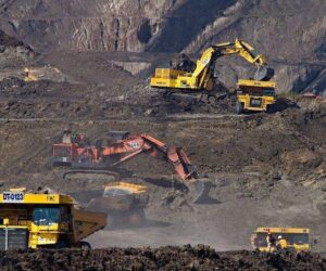 Mali Cancels Over 90 Mining Permits In Compliance Crackdown – Arise News