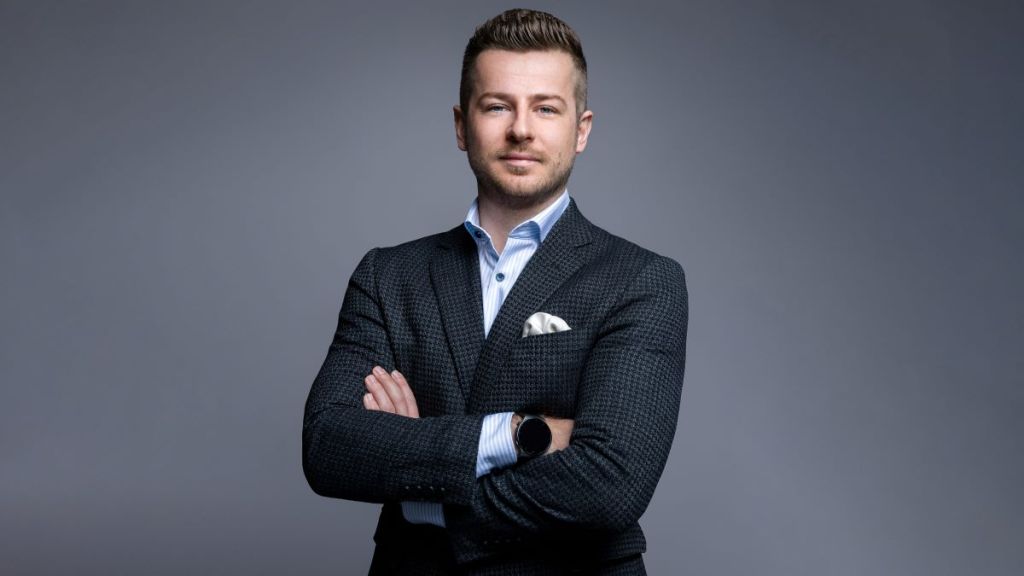 The AI Awakening – a New Era of Innovation for the Telecommunications Sector | Tech | Business